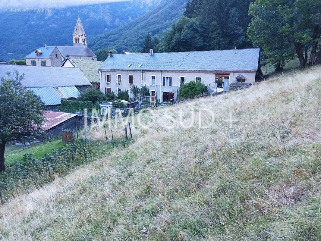 Maison à LA MORTE