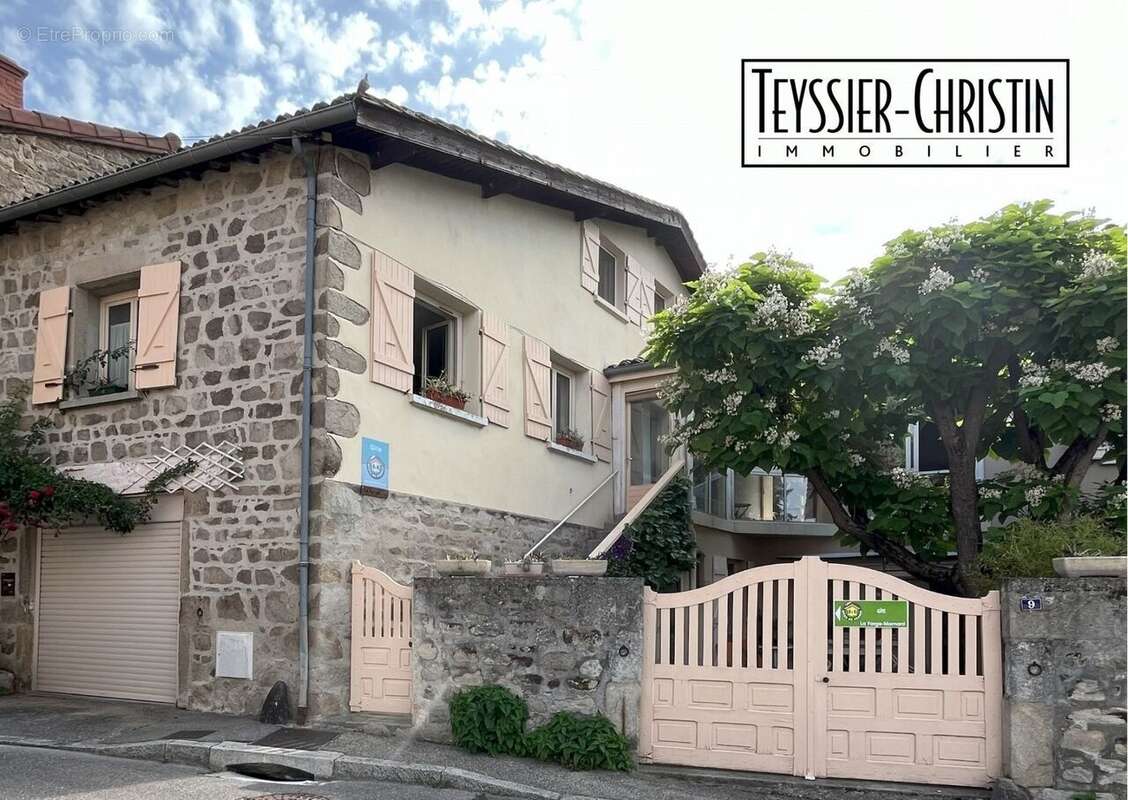 Maison à MORNANT