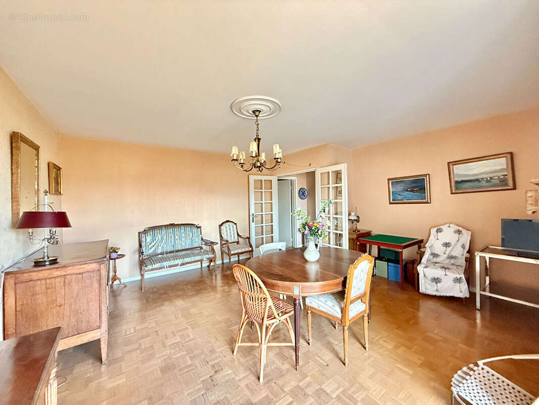 Appartement à LYON-9E