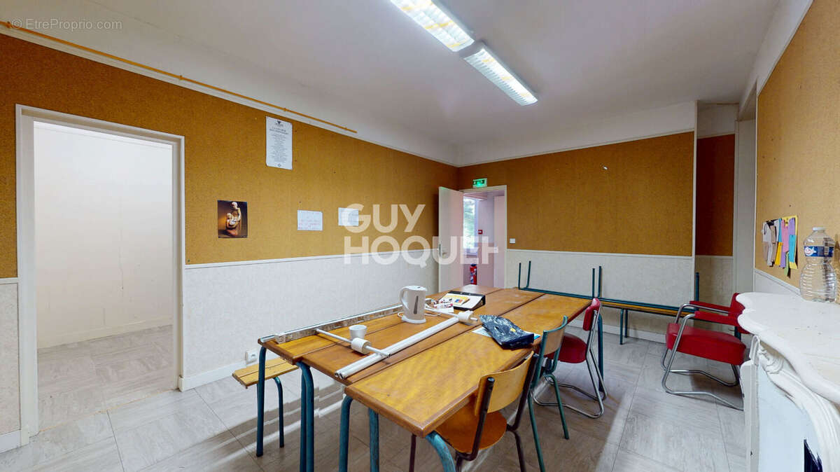 Appartement à BRUYERES-LE-CHATEL