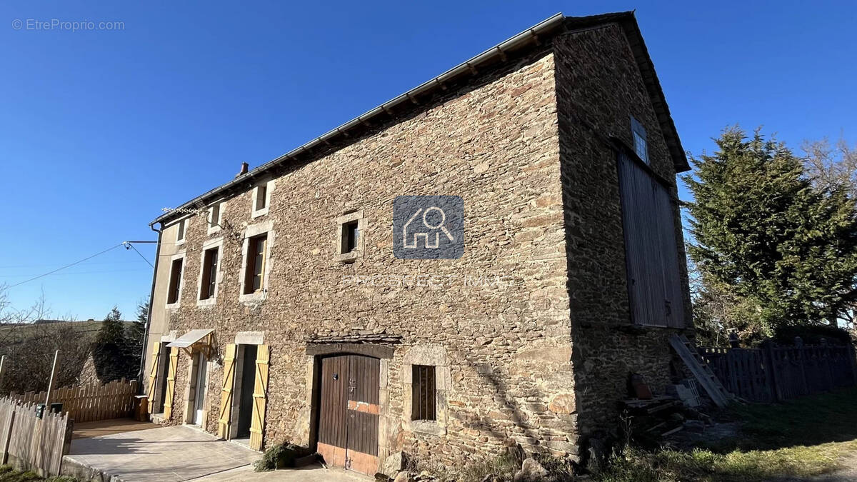 Maison à SEVERAC-L&#039;EGLISE