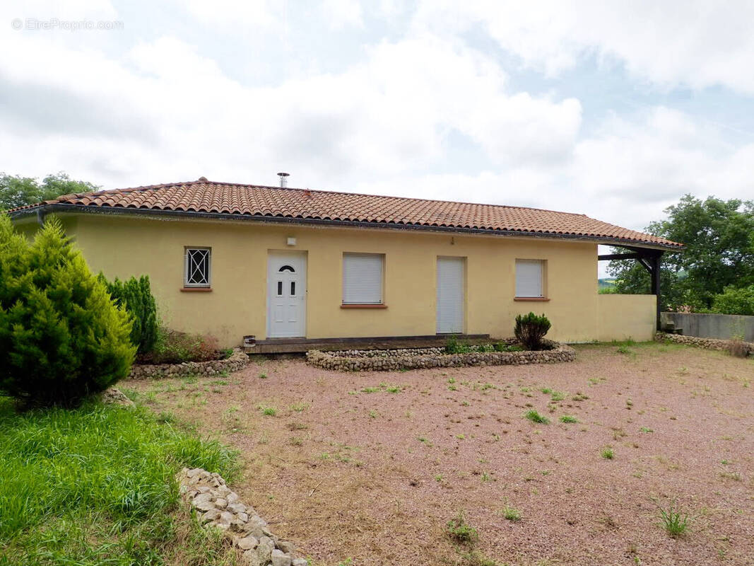 Maison à LATOUE