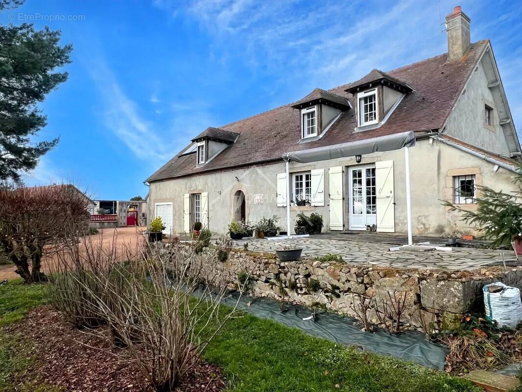Maison à BOURBON-L&#039;ARCHAMBAULT