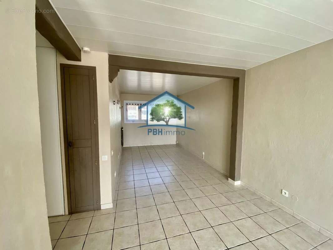 Appartement à MARSEILLE-15E