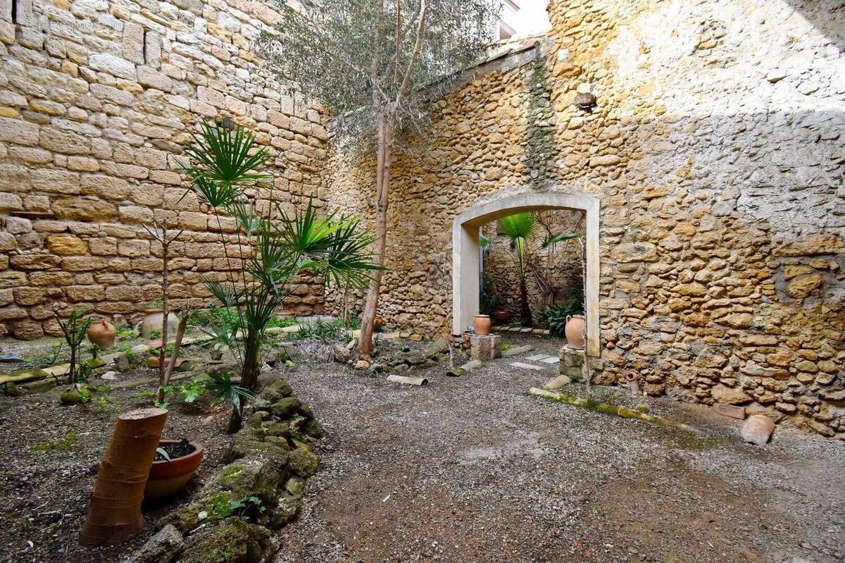 Photo 1 - Maison à SAINT-GENIES-DE-FONTEDIT