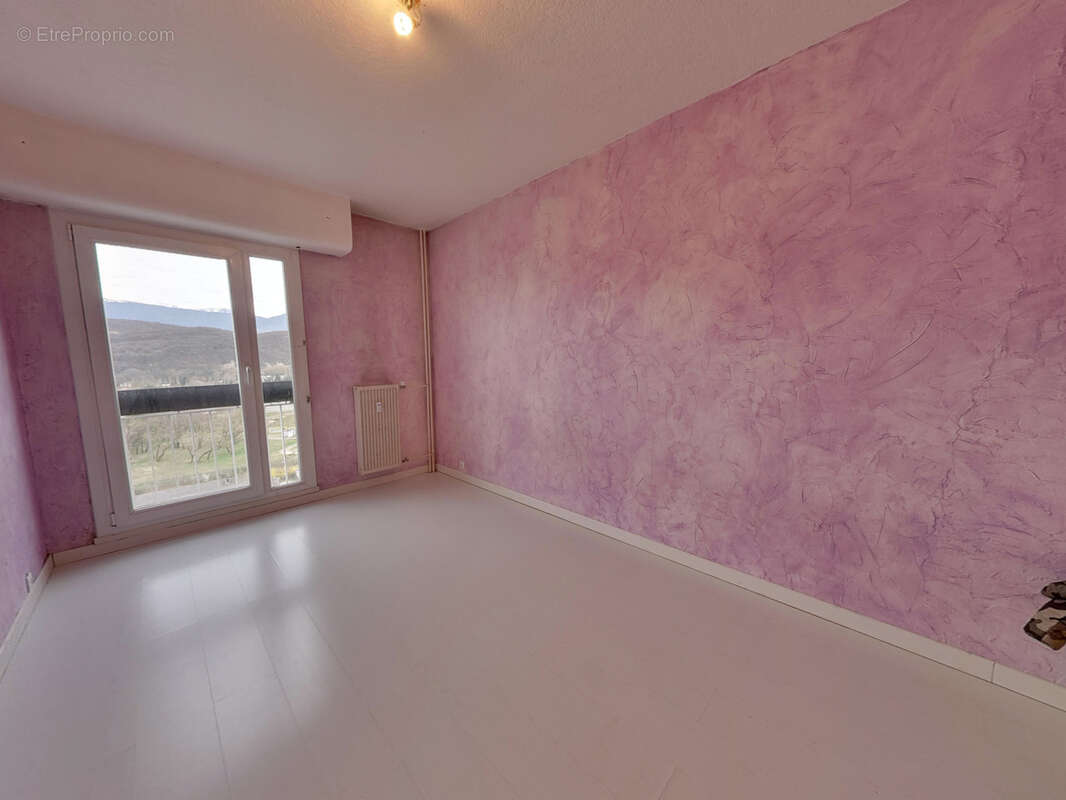 Appartement à LE PONT-DE-CLAIX