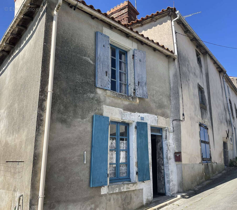 Maison à ANTIGNY