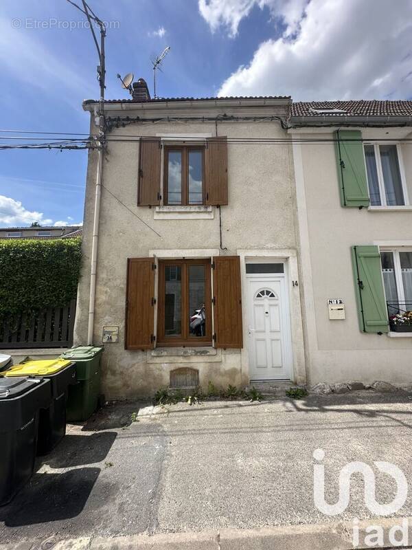 Photo 1 - Maison à LIZY-SUR-OURCQ