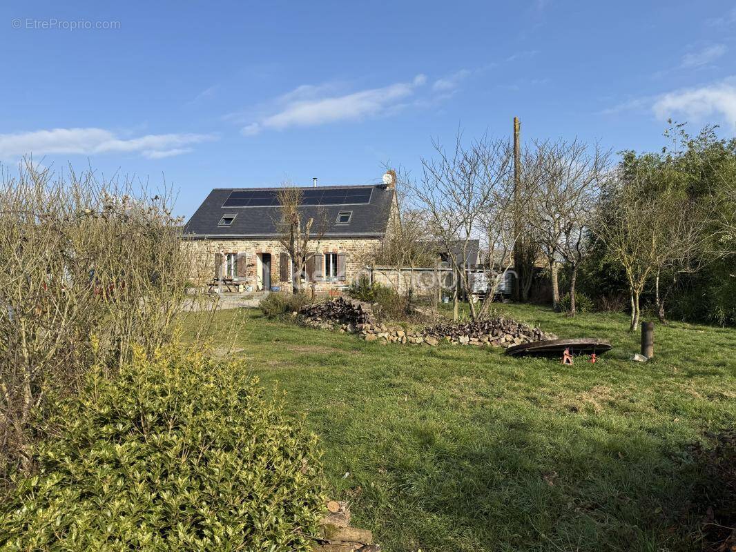 Maison à TEILLAY