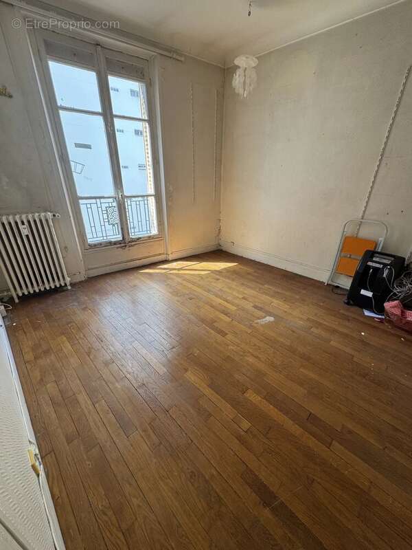 Appartement à PARIS-19E