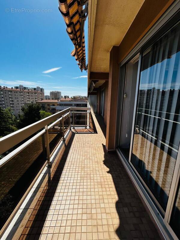 Photo 1 - Appartement à TOULON