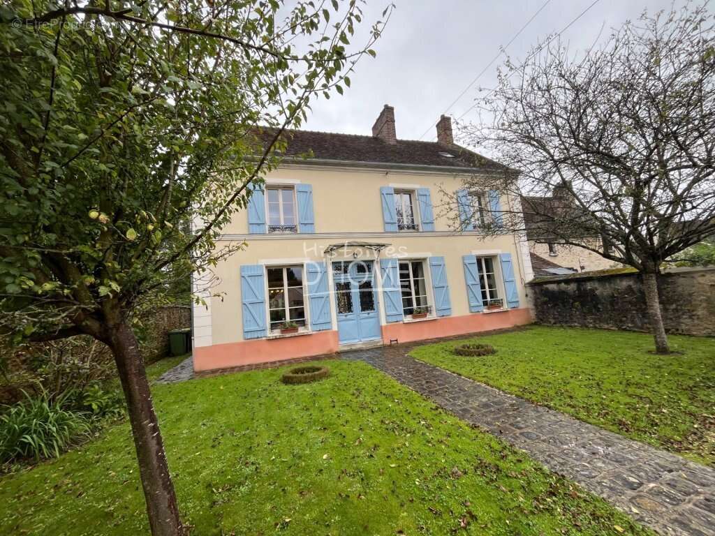 Maison à LUMIGNY-NESLES-ORMEAUX