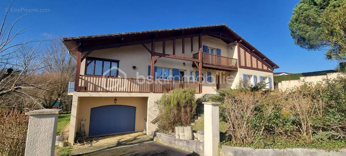 Maison à POUILLON