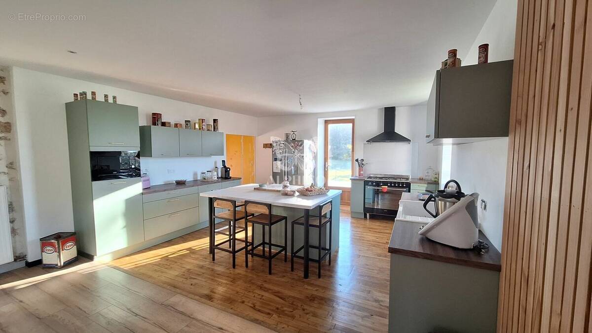 Maison à NONTRON