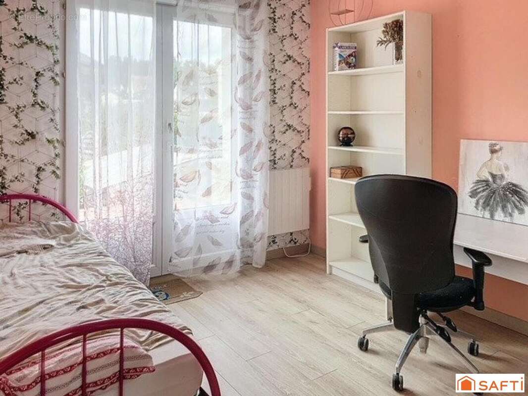 Photo 4 - Maison à BRUYERES-LE-CHATEL