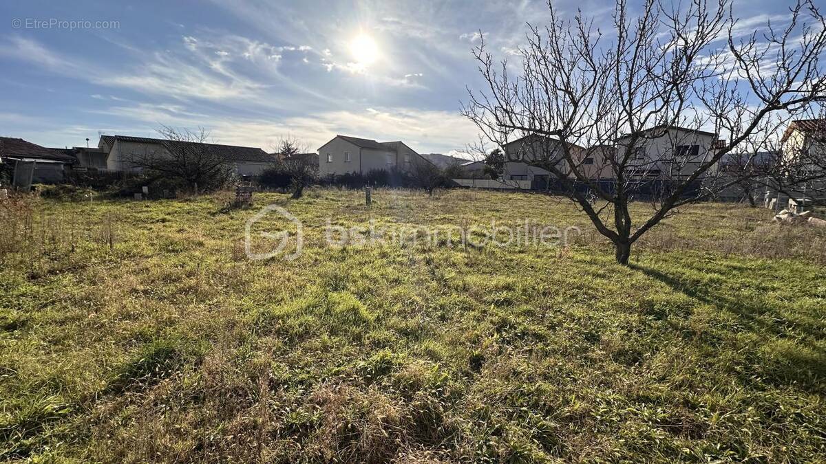Terrain à BOURG-LES-VALENCE