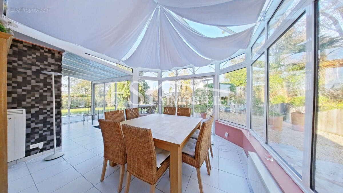 Maison à MARGENCY
