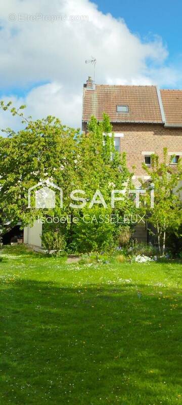 Photo 1 - Maison à SAINT-QUENTIN