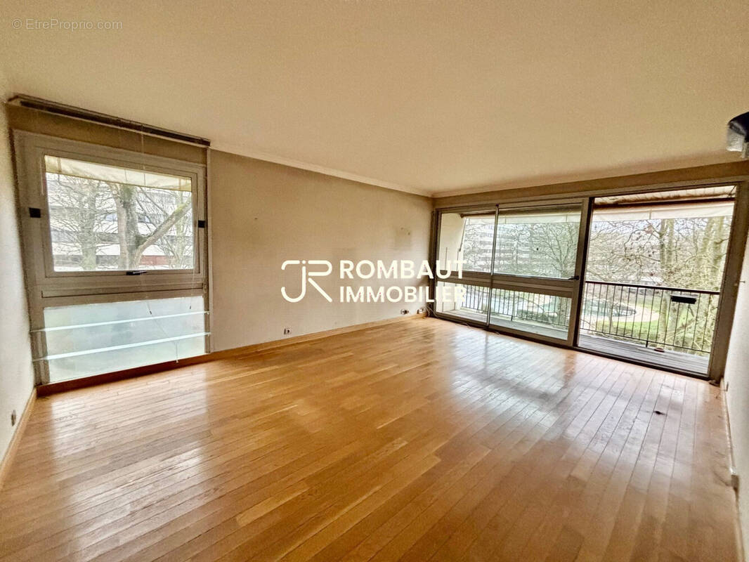 Appartement à LA CELLE-SAINT-CLOUD