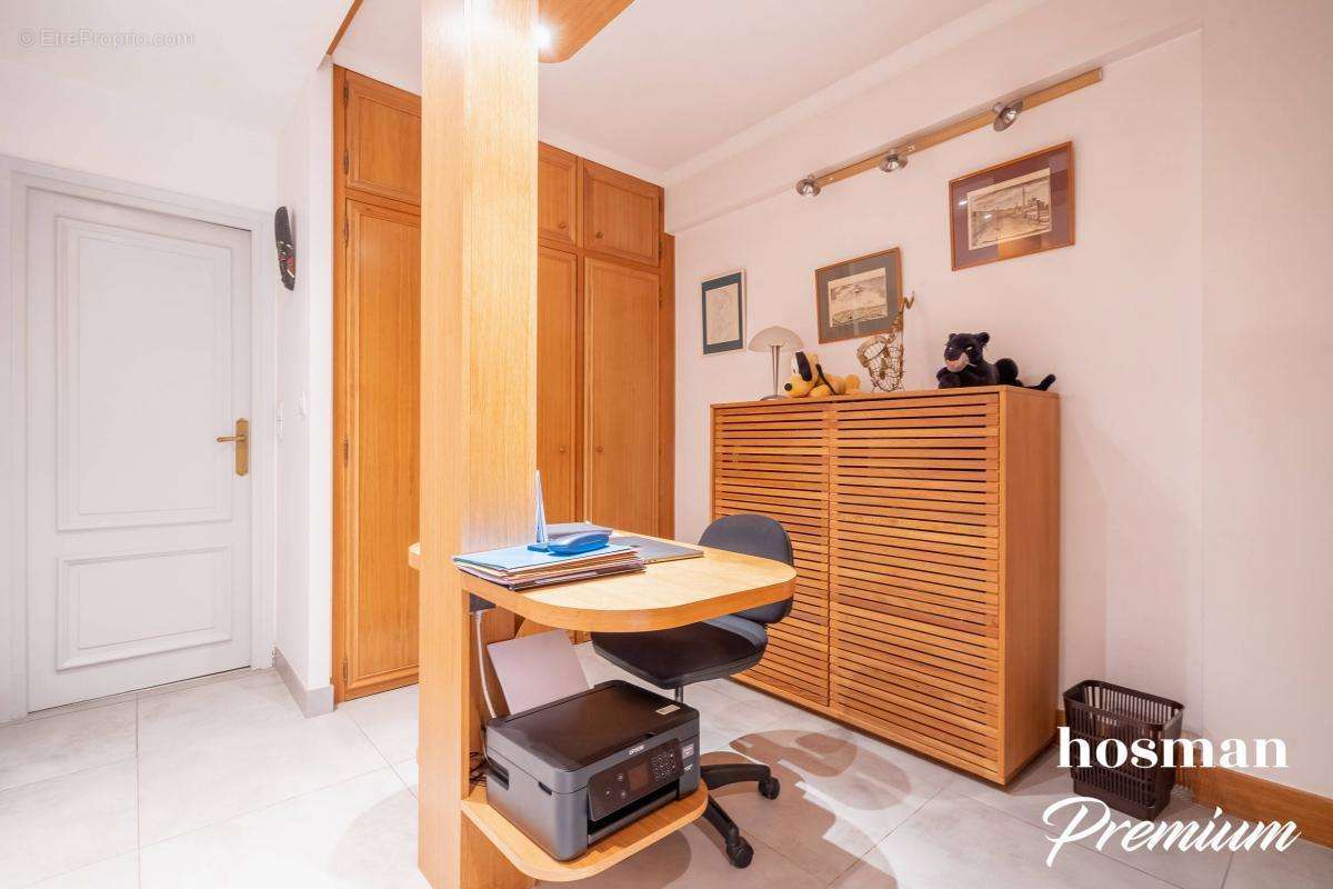 Appartement à PARIS-19E