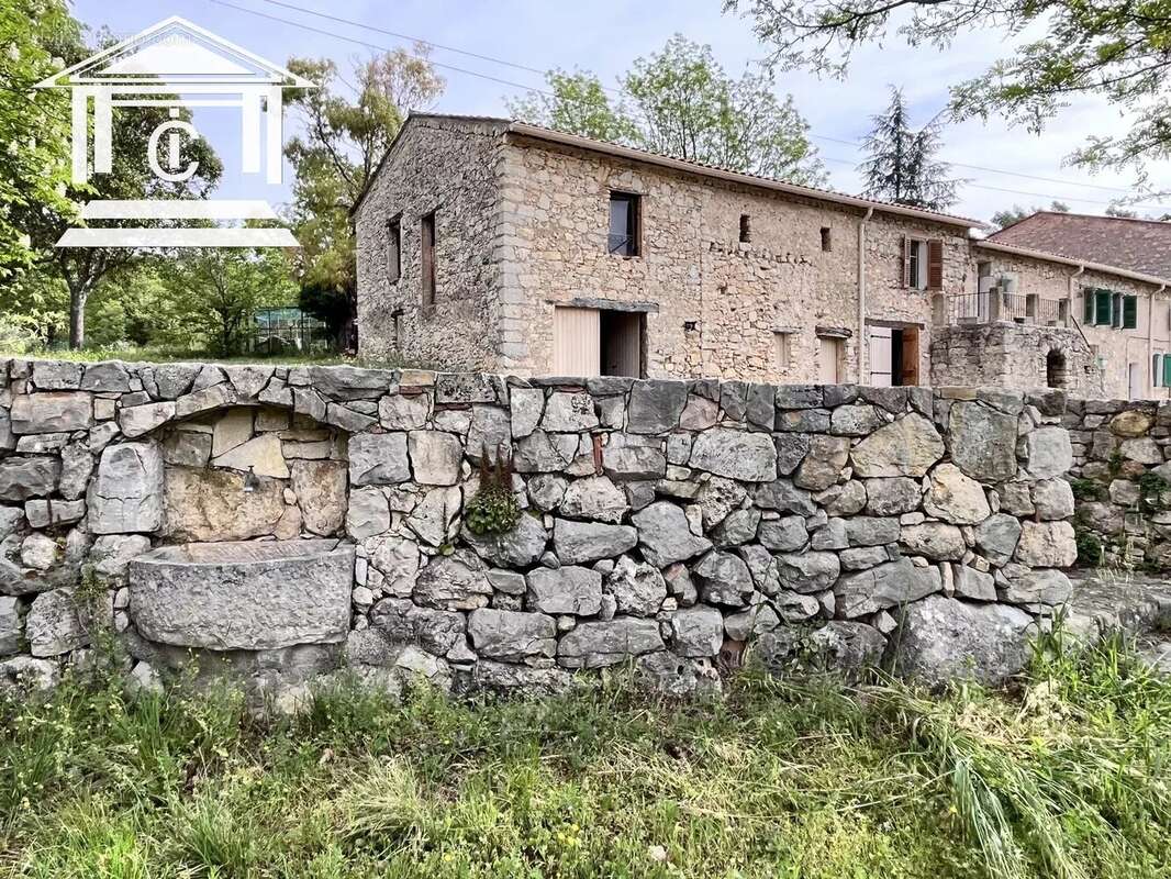 Maison à FAYENCE