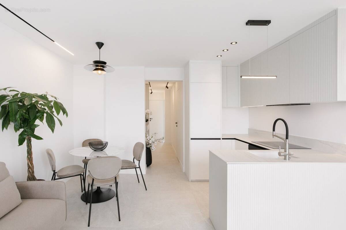 Appartement à COLOMBES