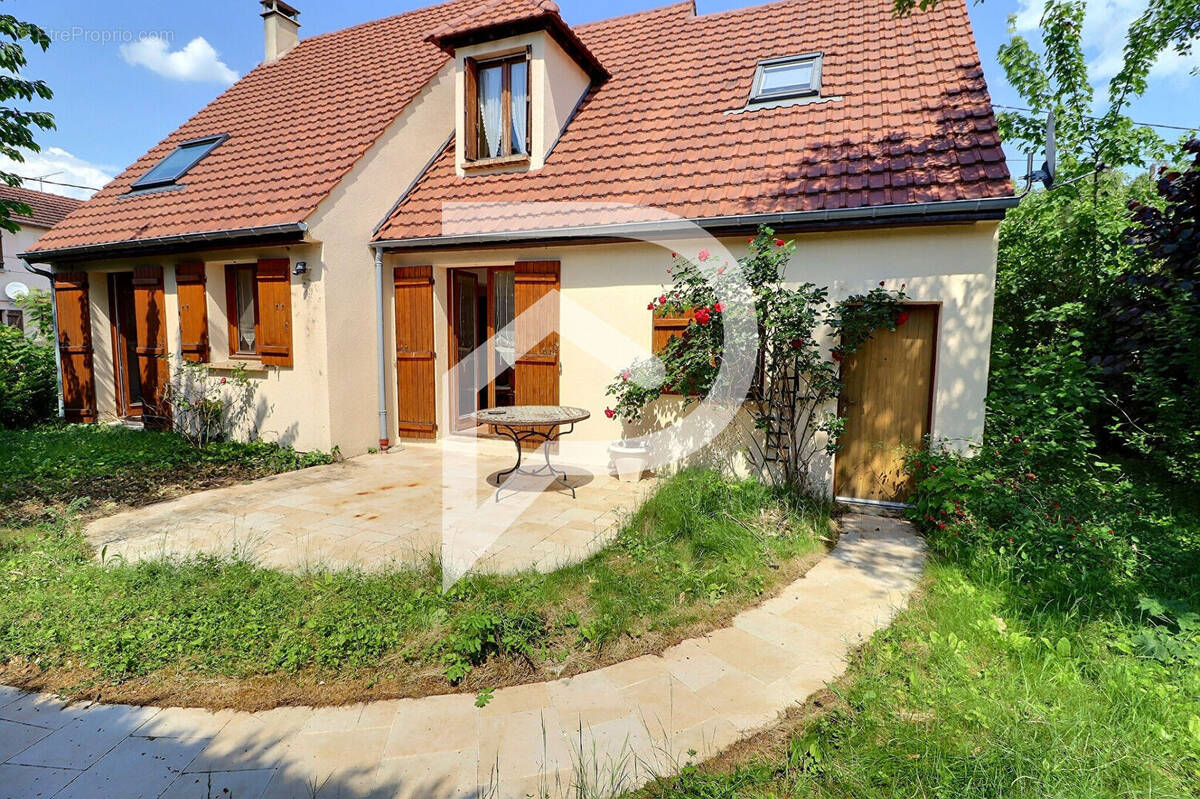 Maison à PONTOISE