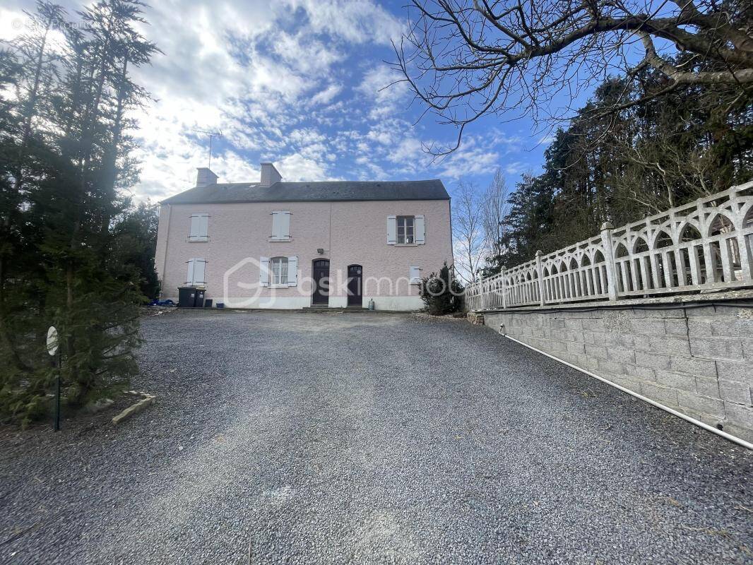 Maison à CERISY-LA-FORET