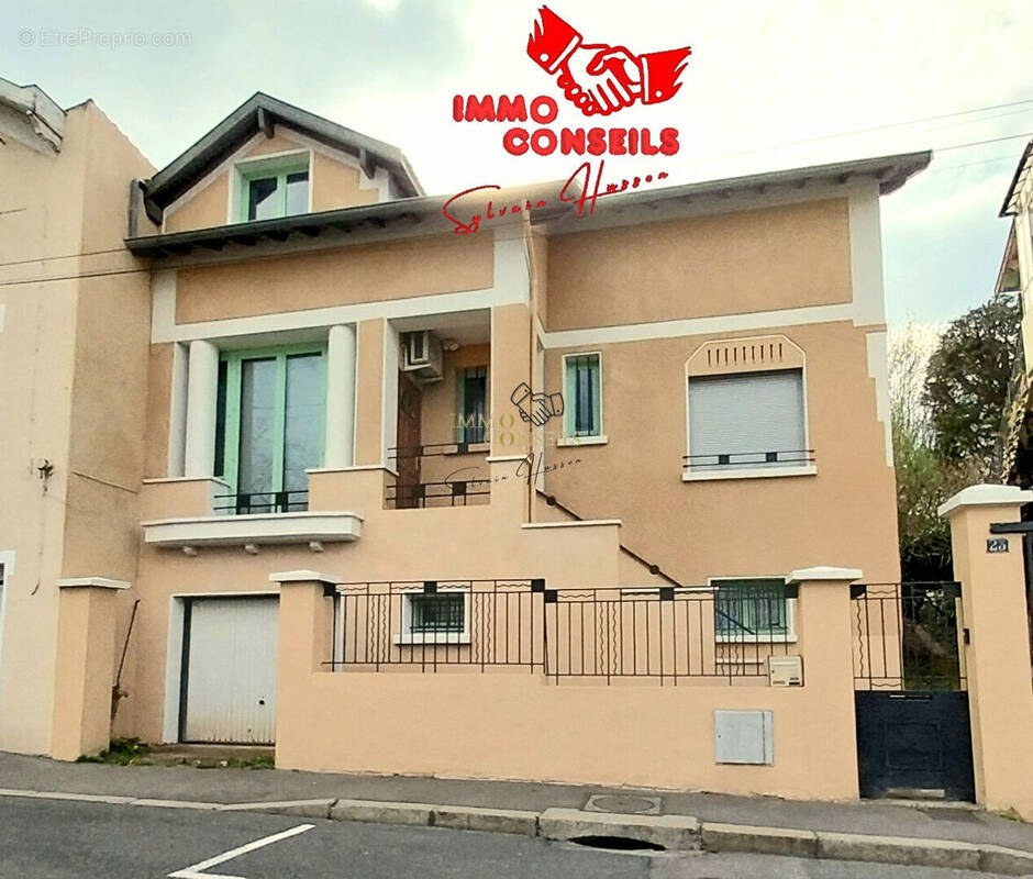 Maison à OULLINS