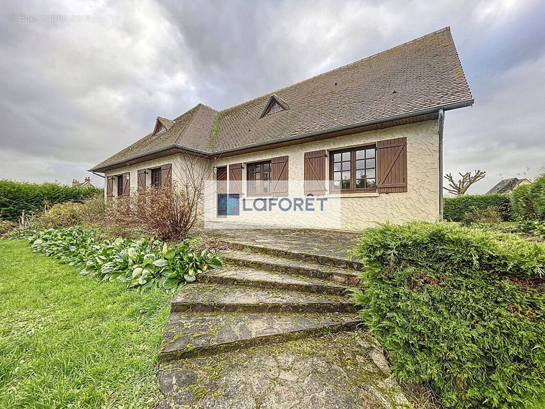 Maison à EVRECY