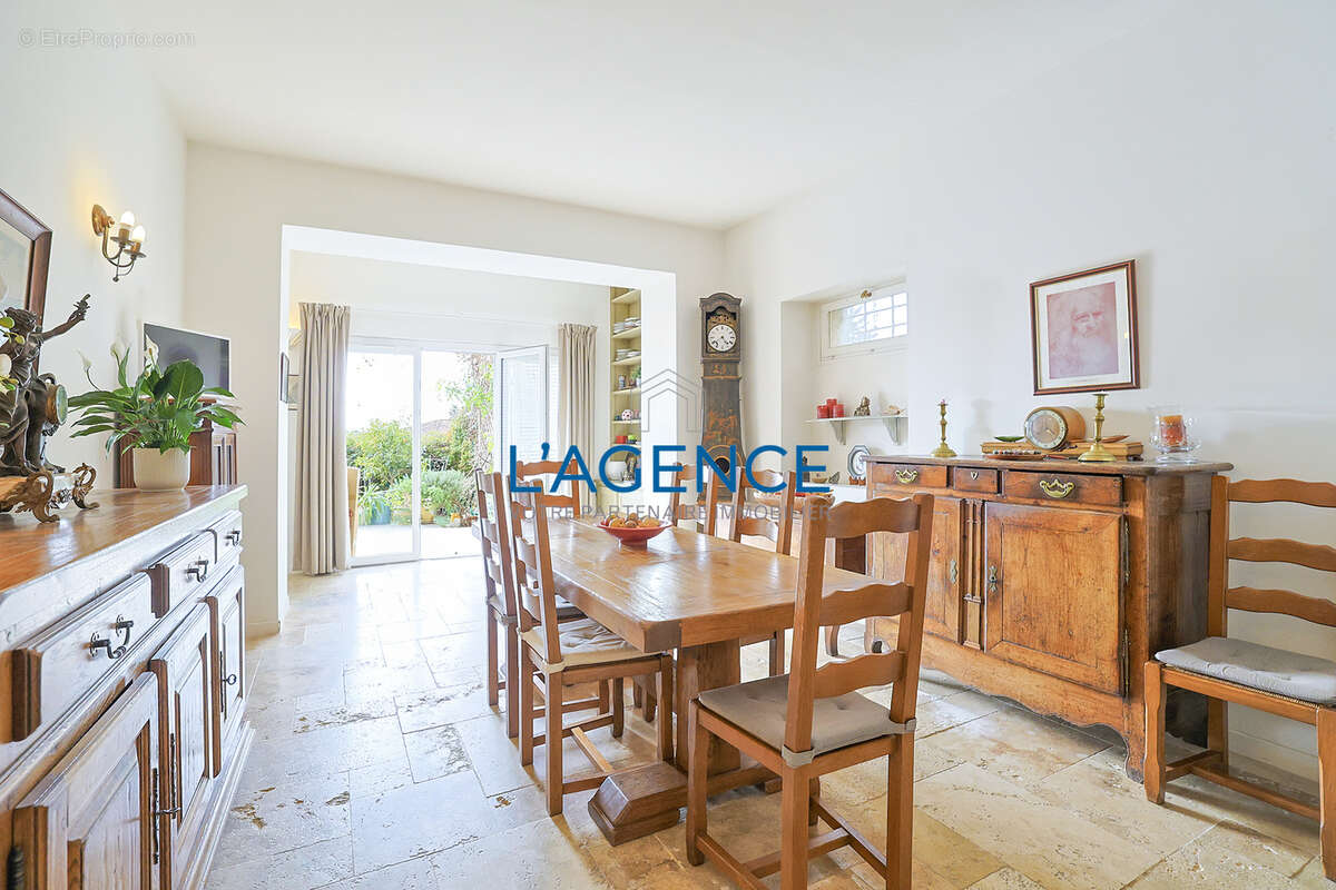 Appartement à HYERES
