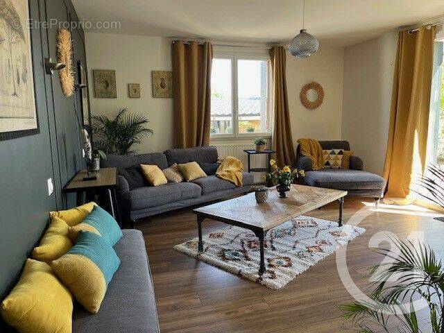 Maison à GOND-PONTOUVRE