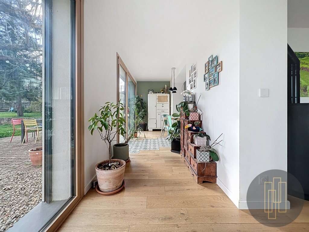 Maison à LUCENAY