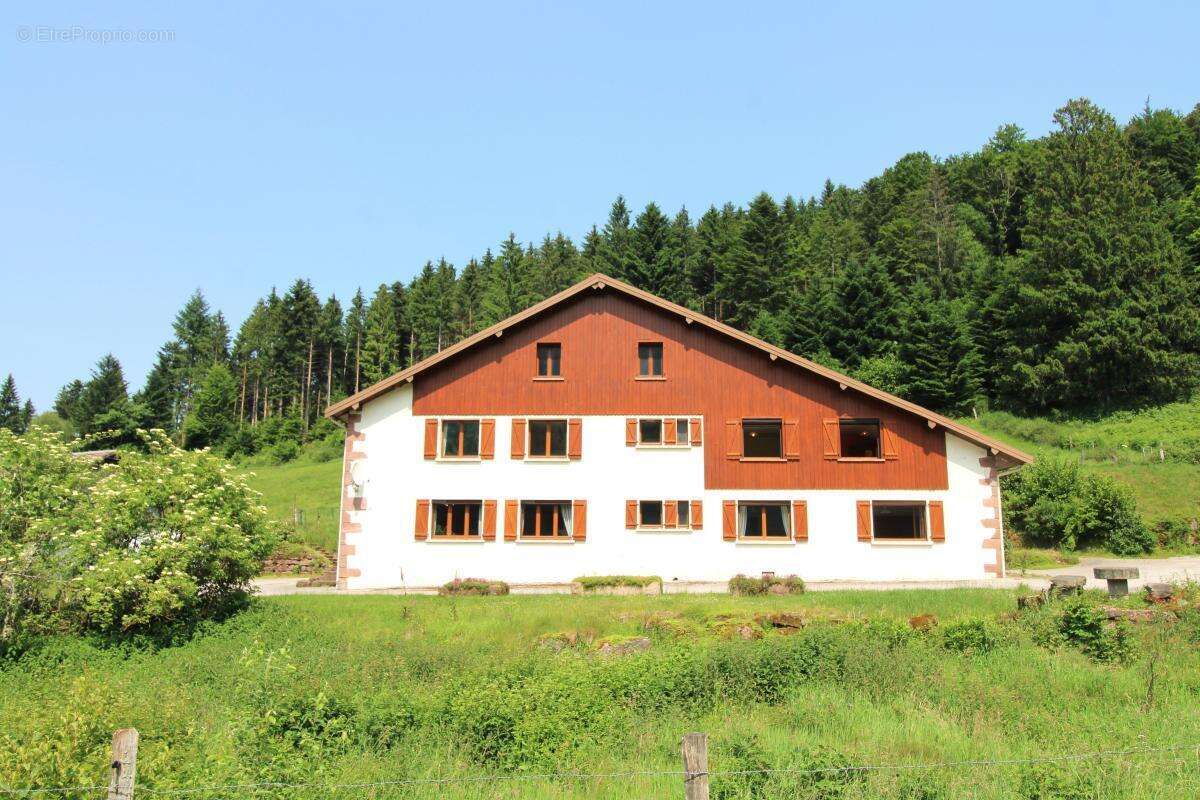Maison à LE THILLOT