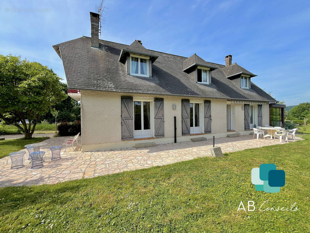 Maison à NOTRE-DAME-DE-BLIQUETUIT