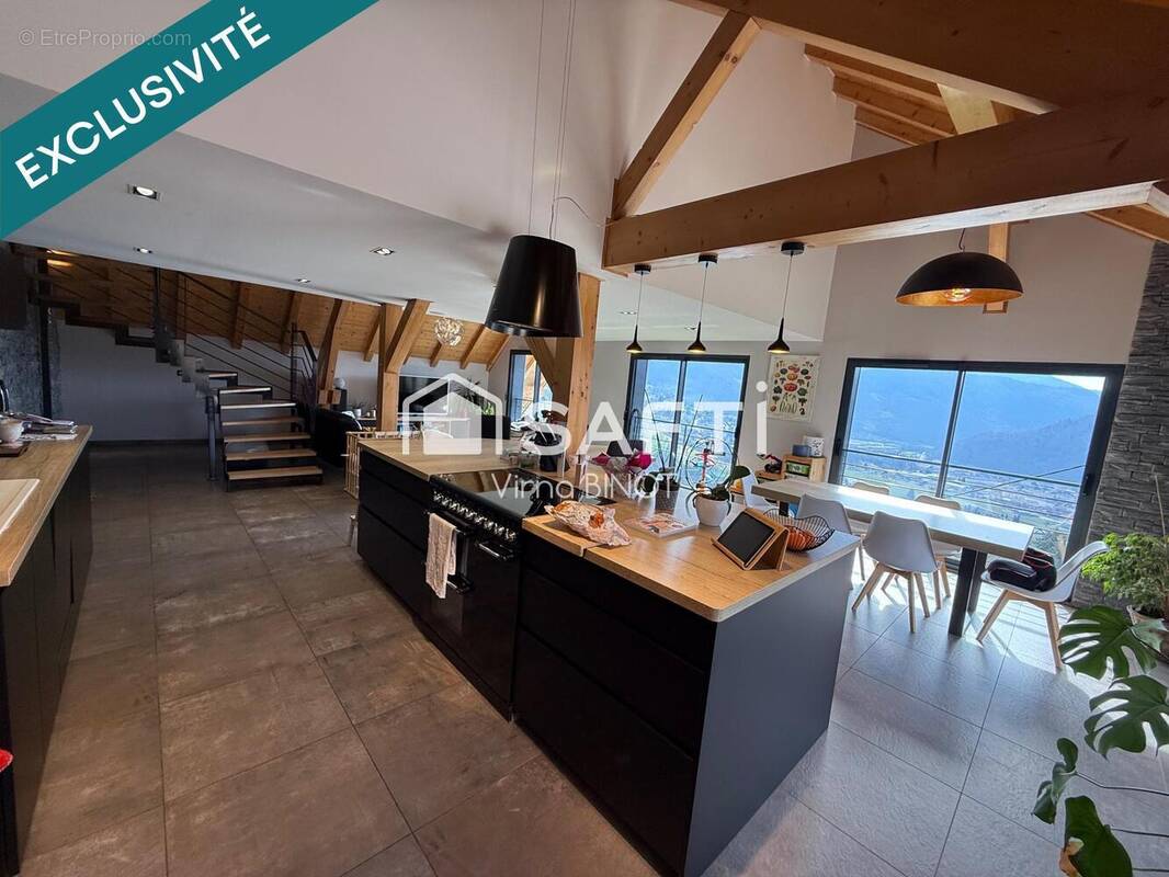 Photo 1 - Maison à UGINE