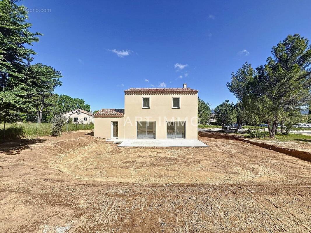 Maison à ROBION