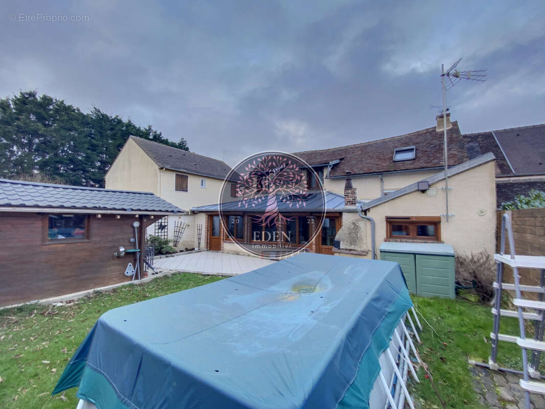 Maison à SAINT-LUBIN-DES-JONCHERETS