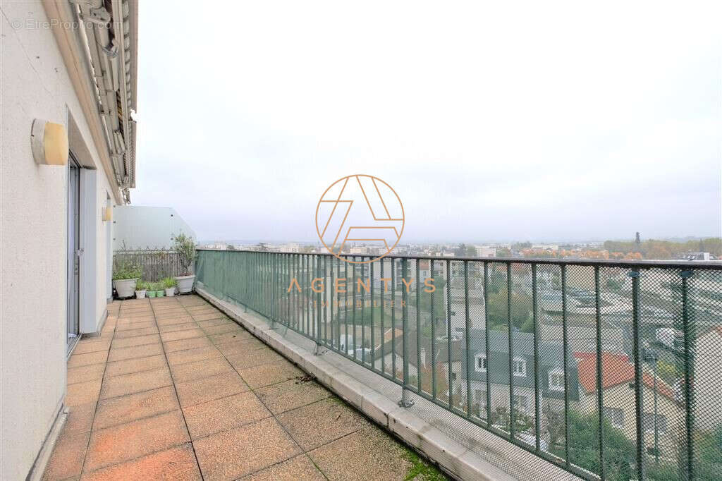 Appartement à SAINT-MAUR-DES-FOSSES