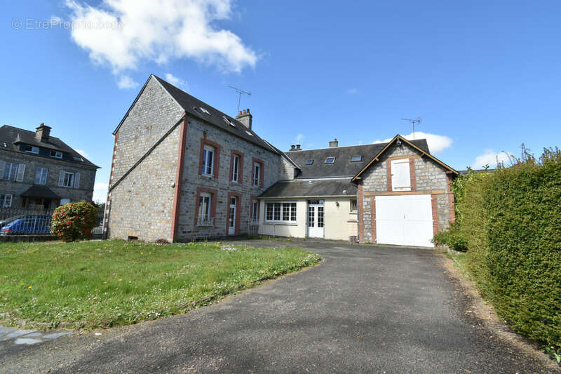 Maison à DOMFRONT