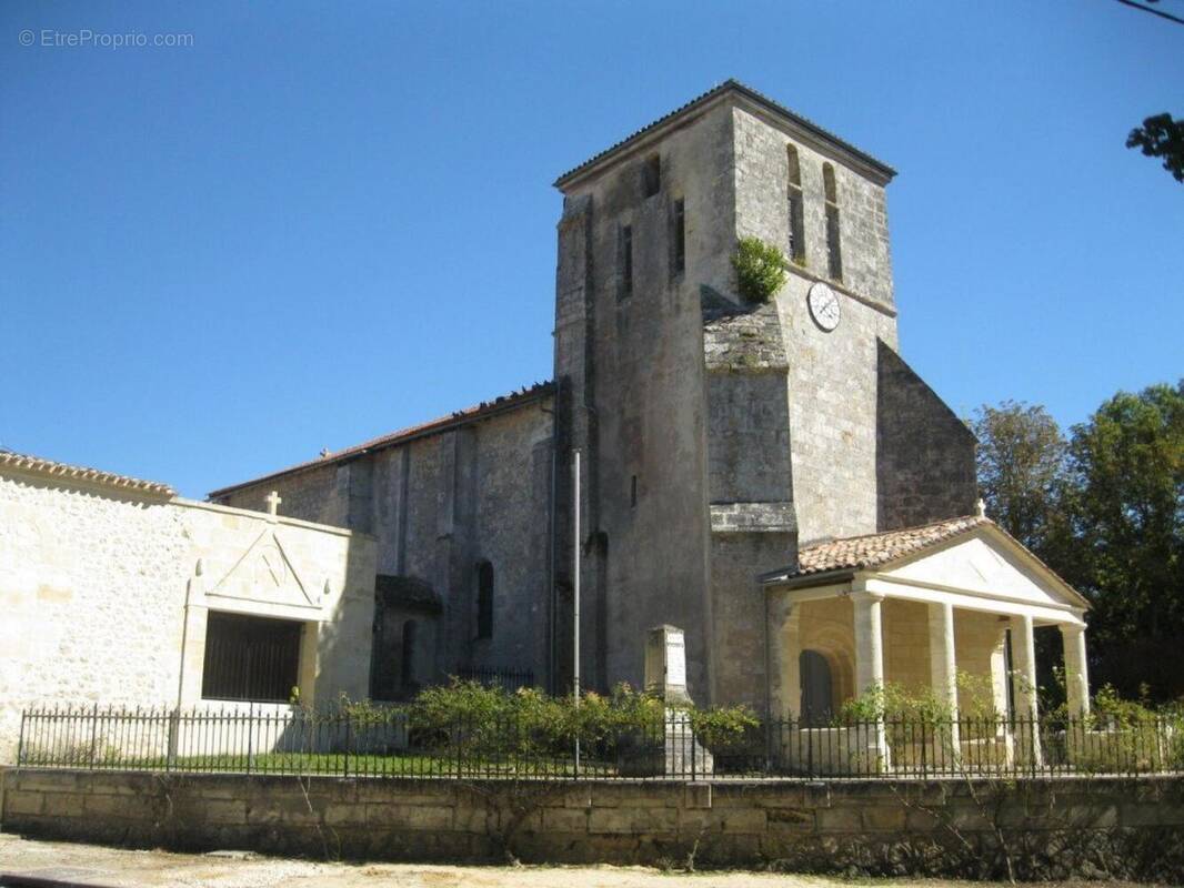 Photo 1 - Terrain à FARGUES-SAINT-HILAIRE