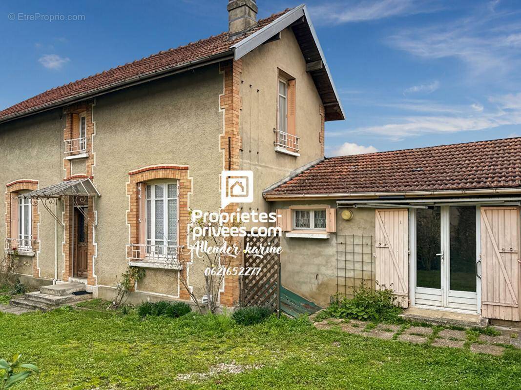Maison à AIX-EN-OTHE