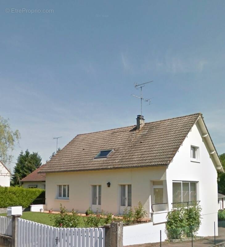 Maison à BLENEAU