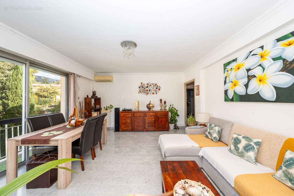 Appartement à VENCE