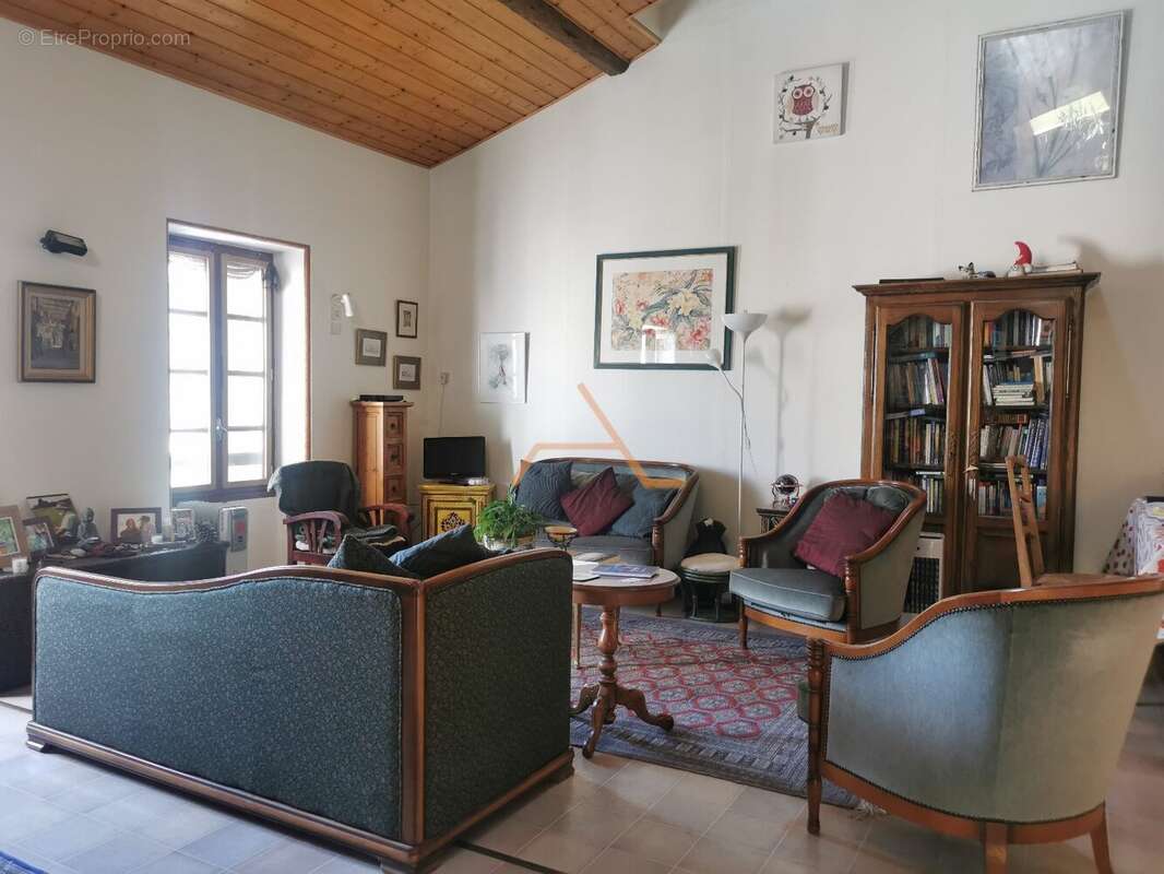 Appartement à DIEULEFIT