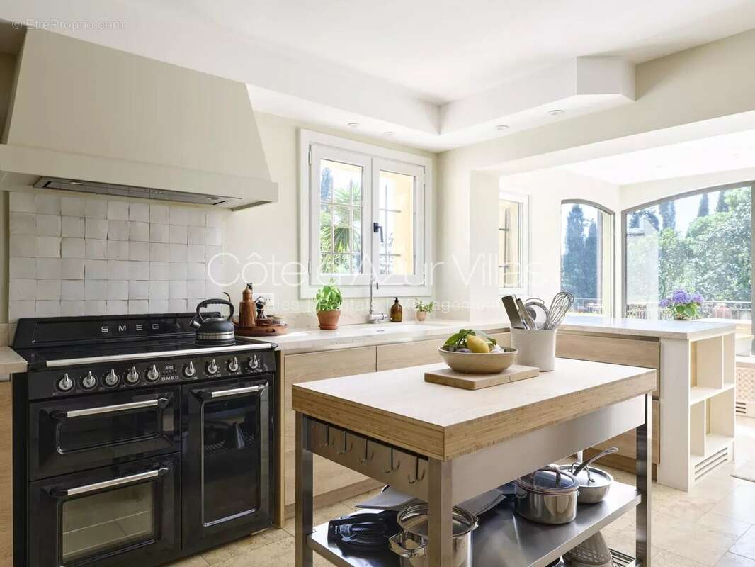 Maison à MOUGINS