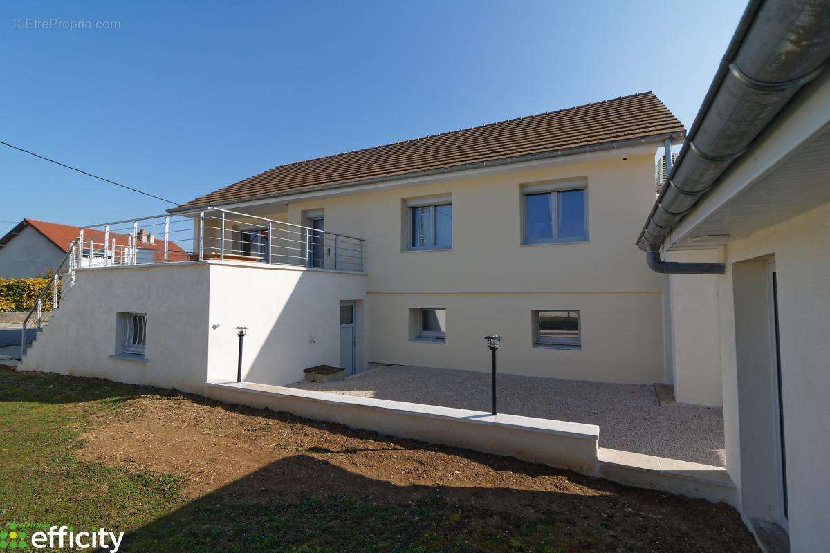 Maison à NUITS-SAINT-GEORGES