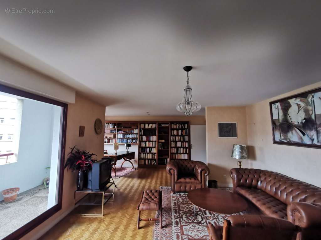 Appartement à LYON-7E