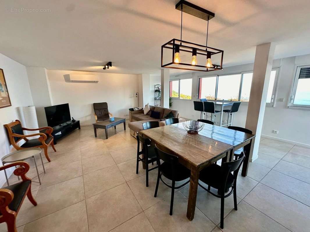 Appartement à LA TURBIE