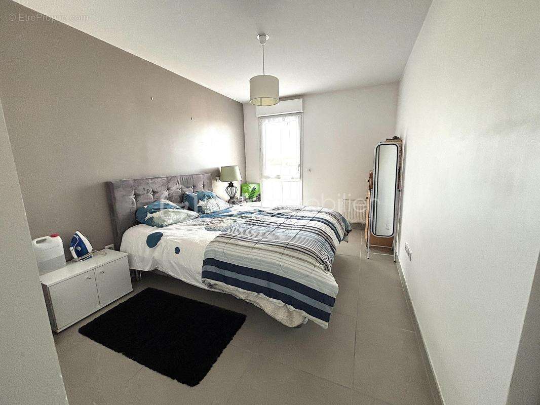 Appartement à JUVIGNAC